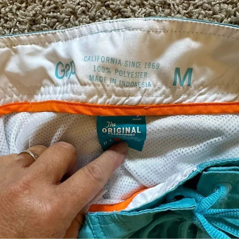 Gap board short size M